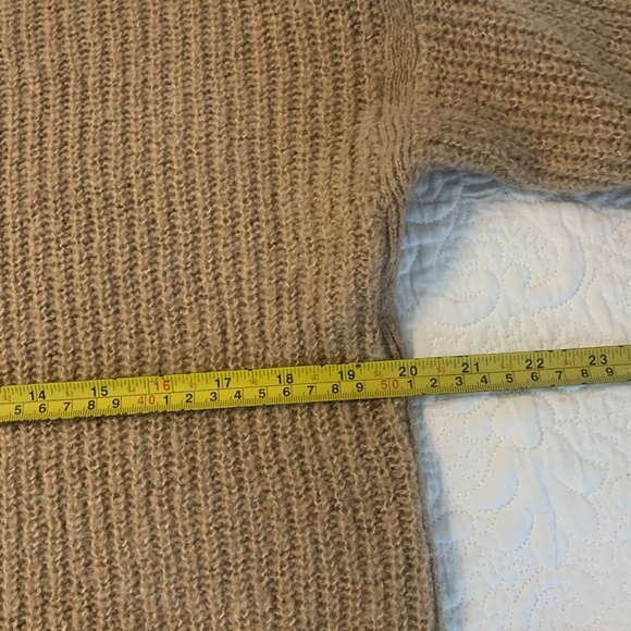 Zara knit sweater chunky size S brown tan 
Wool blend‎ - Picture 6 of 7